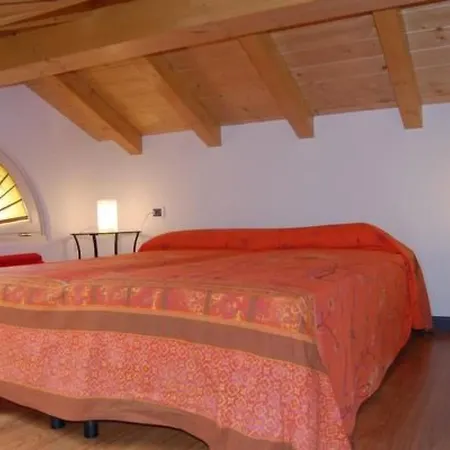 別荘 Rustikales Haus In Ruhiger Lage Mit Seesicht By Interhome Pianello Del Lario