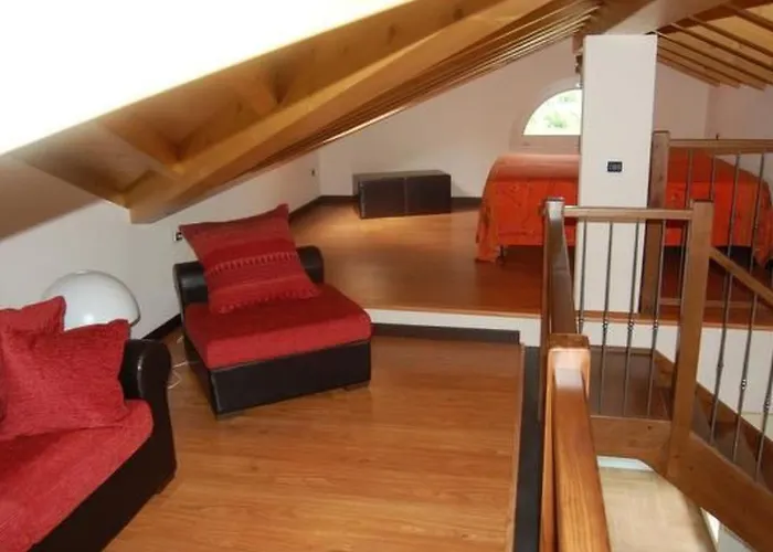 Rustikales Haus In Ruhiger Lage Mit Seesicht By Interhome *