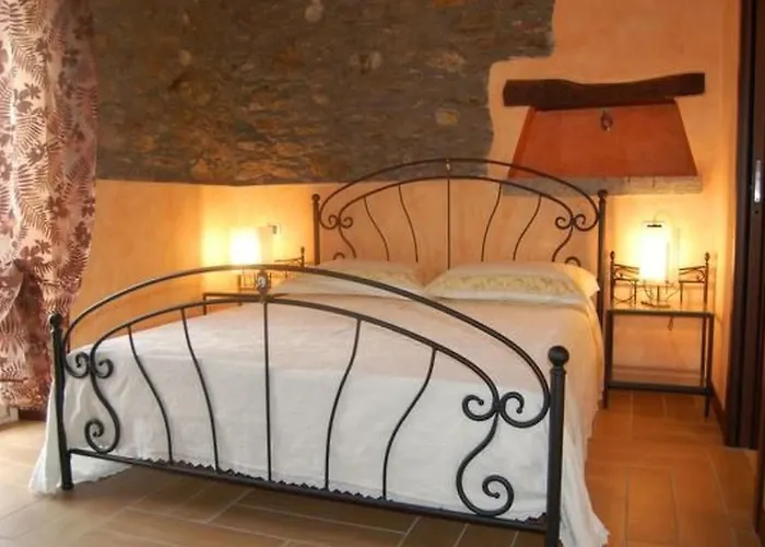 Rustikales Haus In Ruhiger Lage Mit Seesicht By Interhome Holiday home Pianello Del Lario