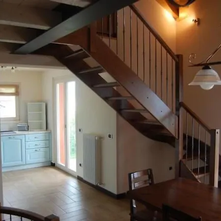 Rustikales Haus In Ruhiger Lage Mit Seesicht By Interhome Tatil Evi Pianello Del Lario