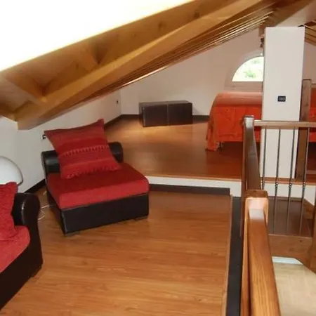 Rustikales Haus In Ruhiger Lage Mit Seesicht By Interhome *