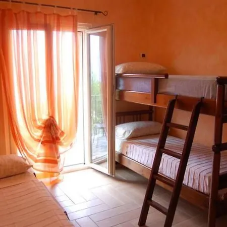 Rustikales Haus In Ruhiger Lage Mit Seesicht By Interhome Pianello Del Lario