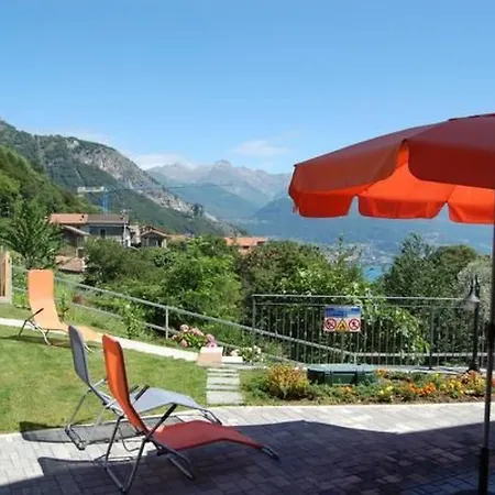Rustikales Haus In Ruhiger Lage Mit Seesicht By Interhome Nyaraló *