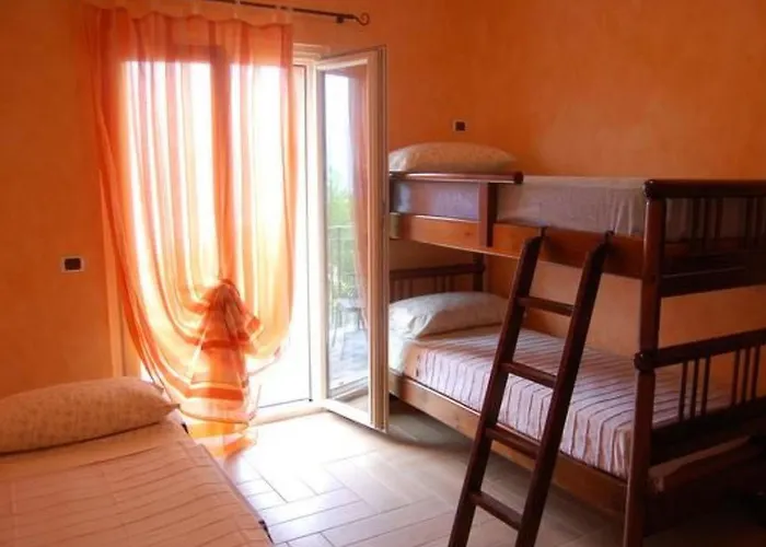 Rustikales Haus In Ruhiger Lage Mit Seesicht By Interhome Pianello Del Lario