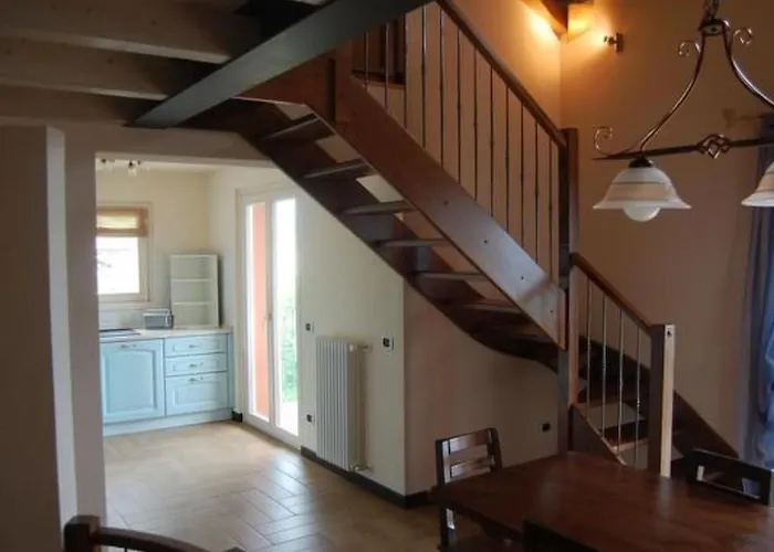 Rustikales Haus In Ruhiger Lage Mit Seesicht By Interhome Nyaraló Pianello Del Lario