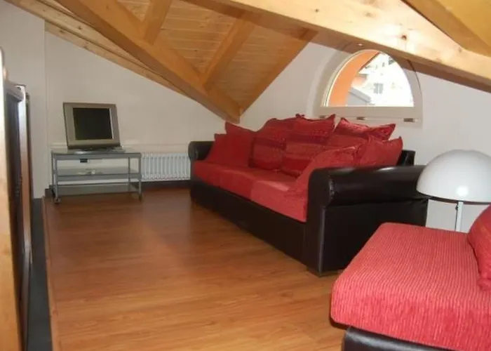 Nyaraló Rustikales Haus In Ruhiger Lage Mit Seesicht By Interhome